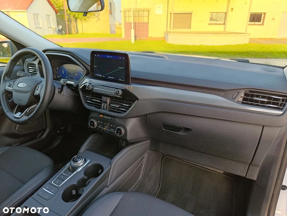 Ford Kuga - 19