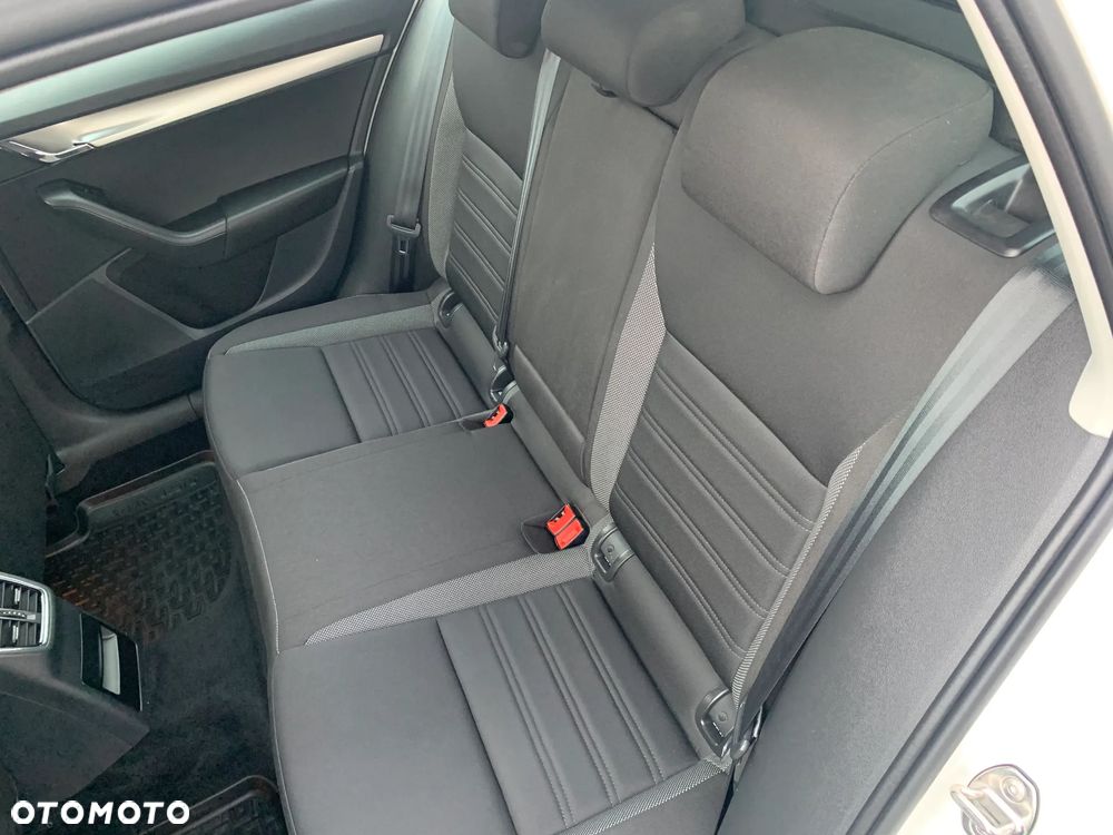 Skoda Octavia 1.5 TSI GPF ACT Ambition - 14