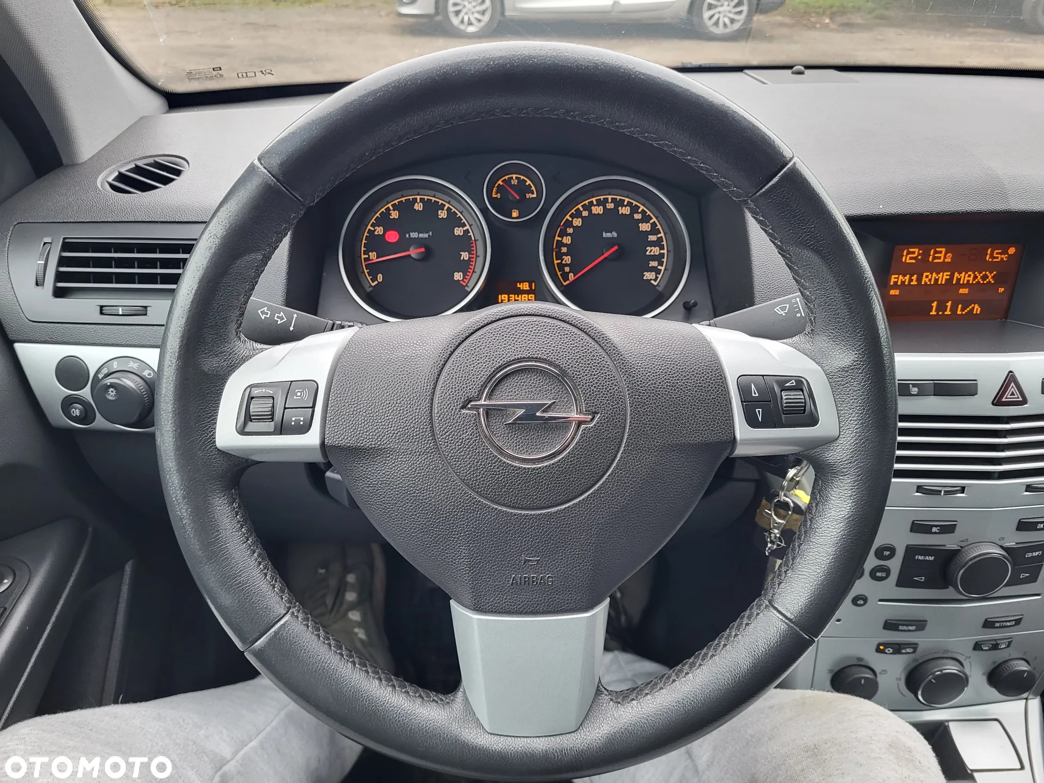Opel Astra 1.8 Caravan Edition - 20