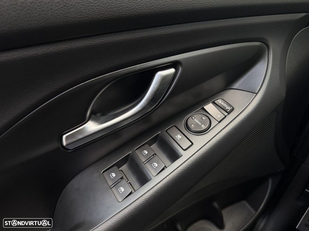 Hyundai i30 Fastback 1.0 T-GDi N-Line DCT - 23