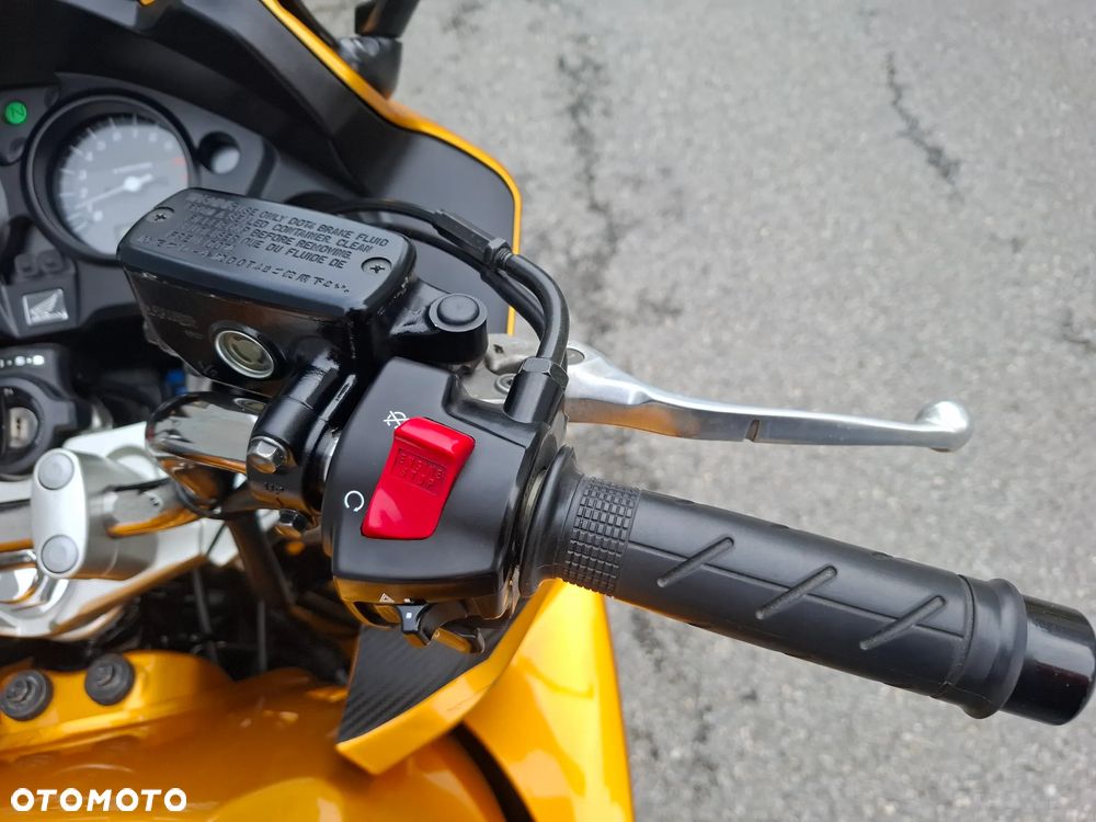 Honda CBF - 20