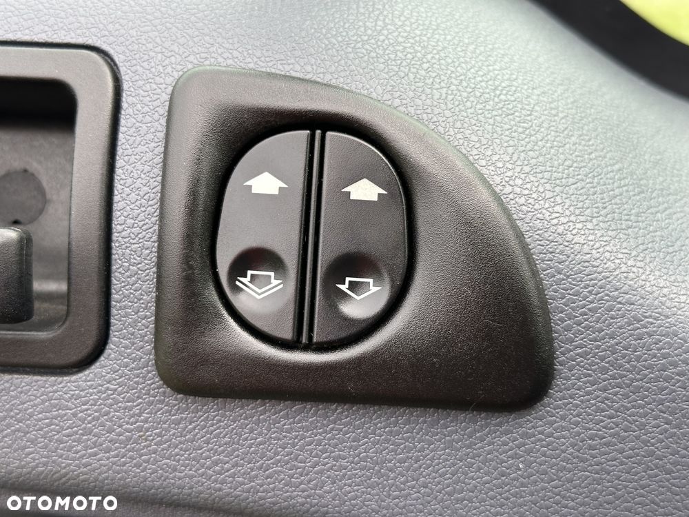 Ford Transit Connect - 20