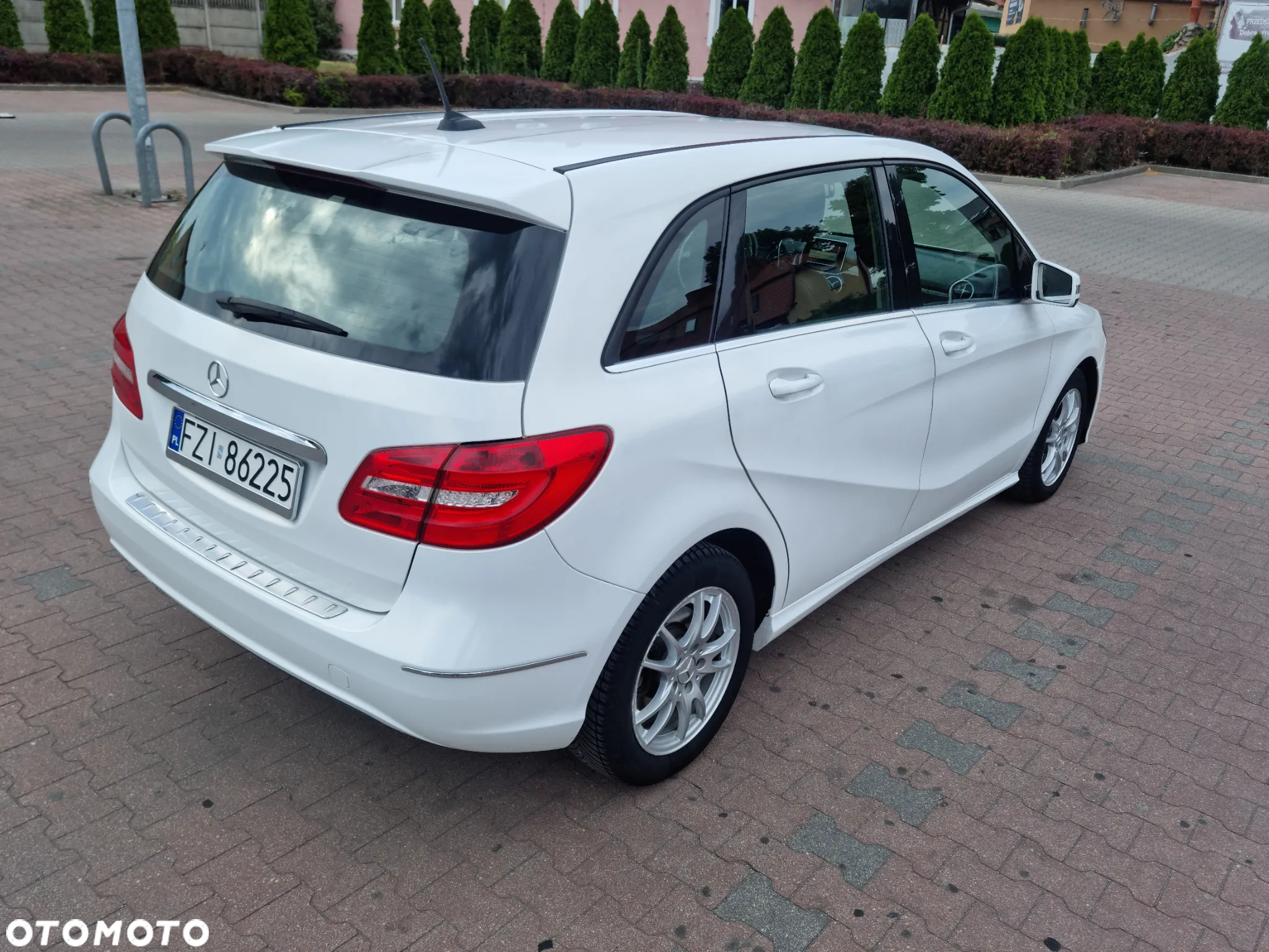 Mercedes-Benz Klasa B 180 CDI 7G-DCT - 3