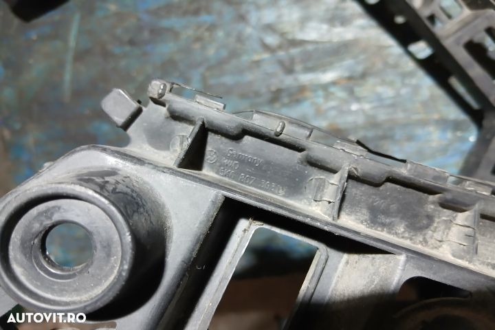 Suport bara spate dreapta 5K6807394 5K6807393 5K6807394 5K6807393 Vol - 5