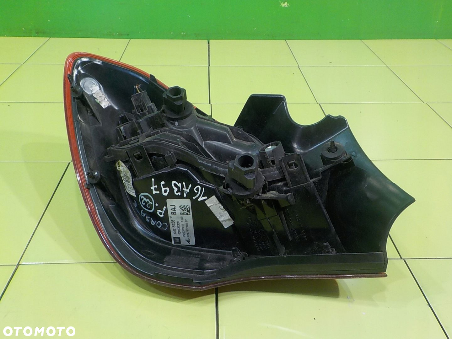 OPEL CORSA E 1.4 T 15r HB 3D lampa prawa tyl 13428456 - 5