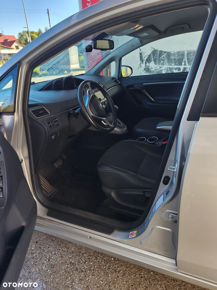 Toyota Verso - 11