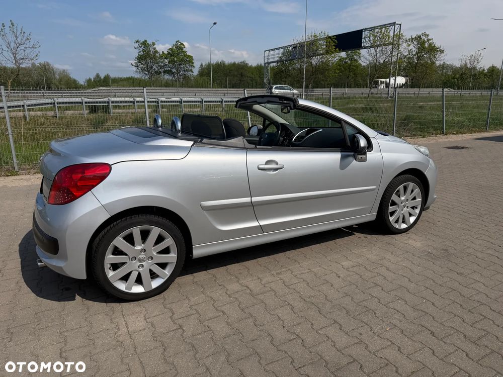Peugeot 207 CC 120 VTi Sport - 11