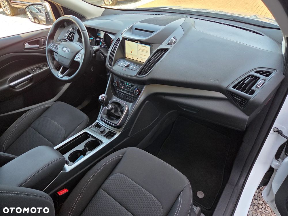Ford Kuga 1.5 EcoBoost 2x4 Business Edition - 13