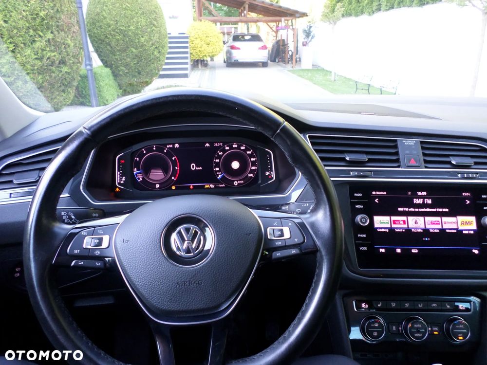 Volkswagen Tiguan - 17