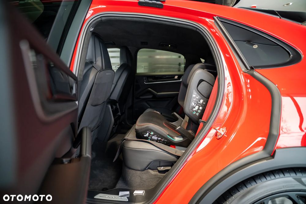 Porsche Cayenne S - 17