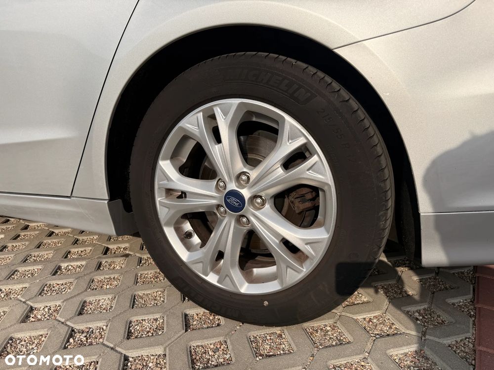 Ford Mondeo - 11