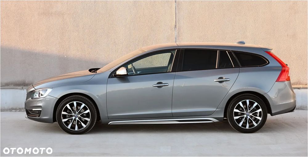Volvo V60 D4 Geartronic Summum - 12