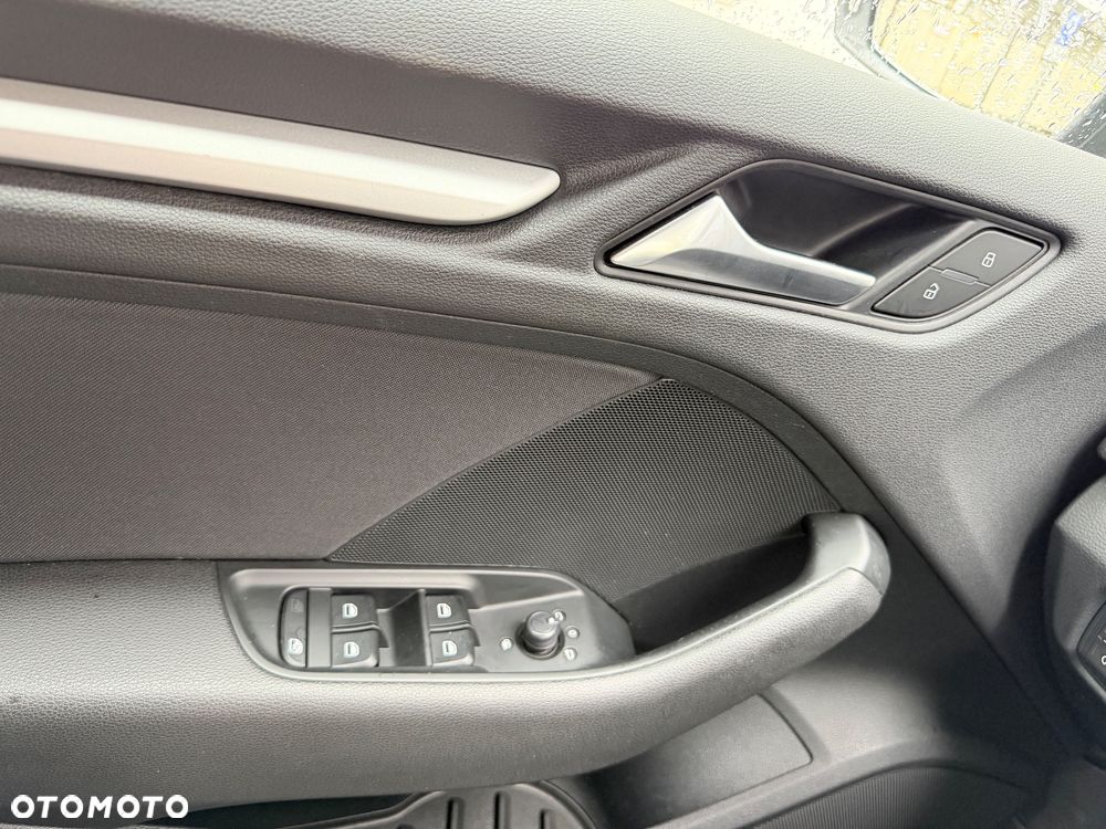 Audi A3 Sportback - 13