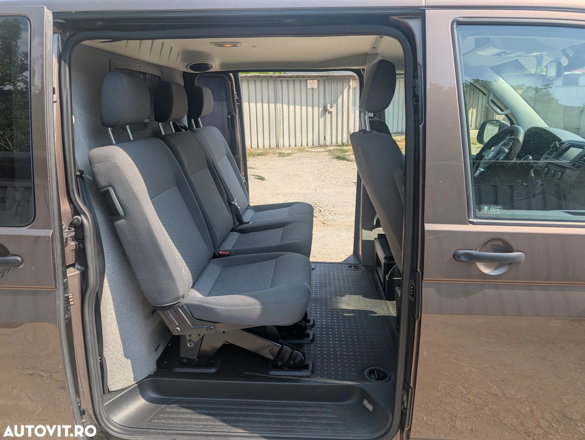 Volkswagen Transporter - 9