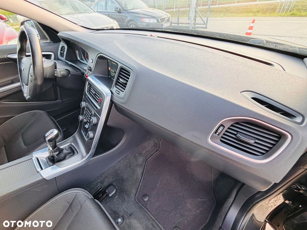 Volvo V60 D4 Drive-E Summum - 28