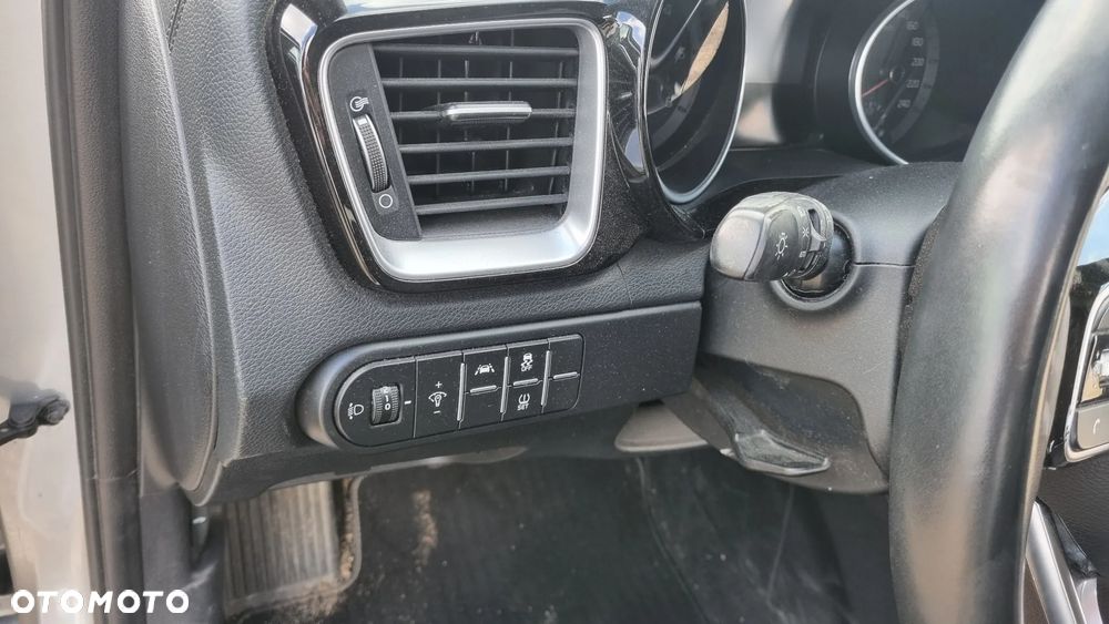 Kia Ceed 1.6 CRDi (48V Mild-Hybrid) Spirit - 25