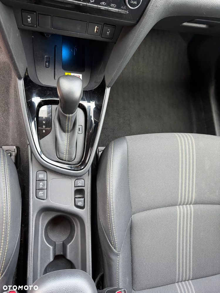 Toyota Yaris Cross Hybrid 1.5 Adventure - 14
