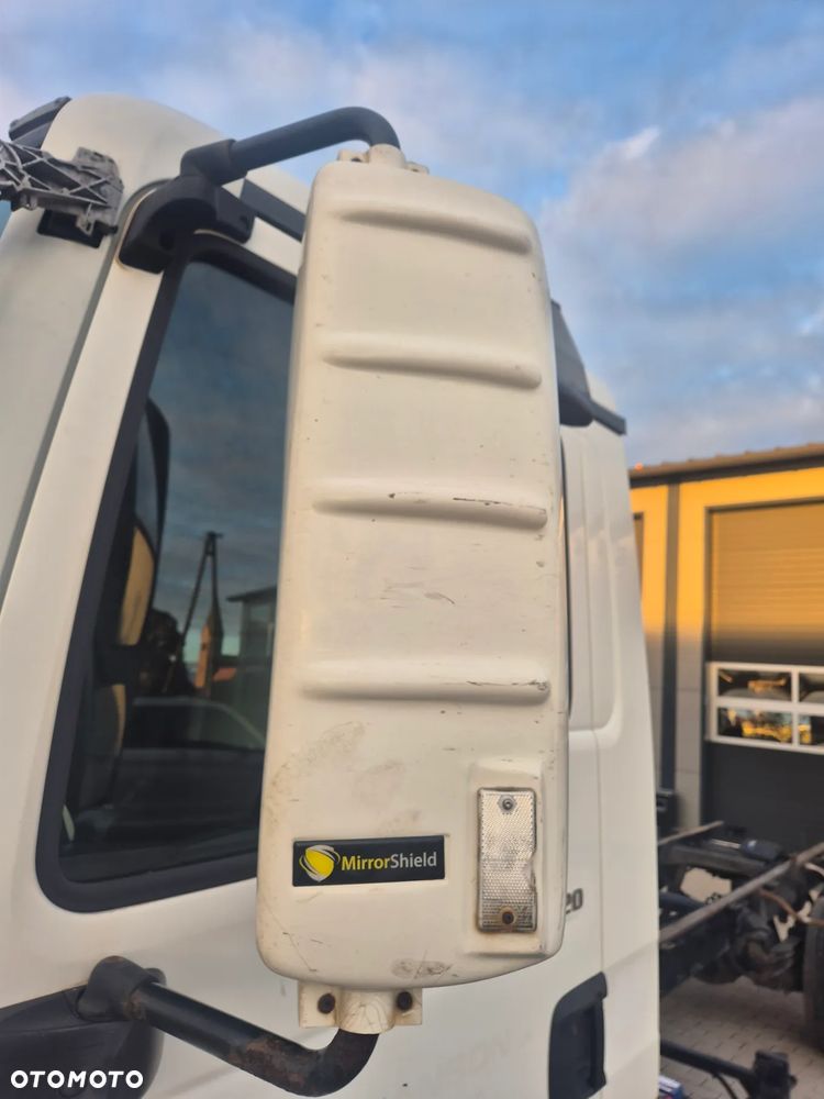 OBUDOWA OSŁONA POKRYWA MASKOWNICA NA LUSTERKA LEWA MAN TGL TGM EURO 5 , 6 - 1