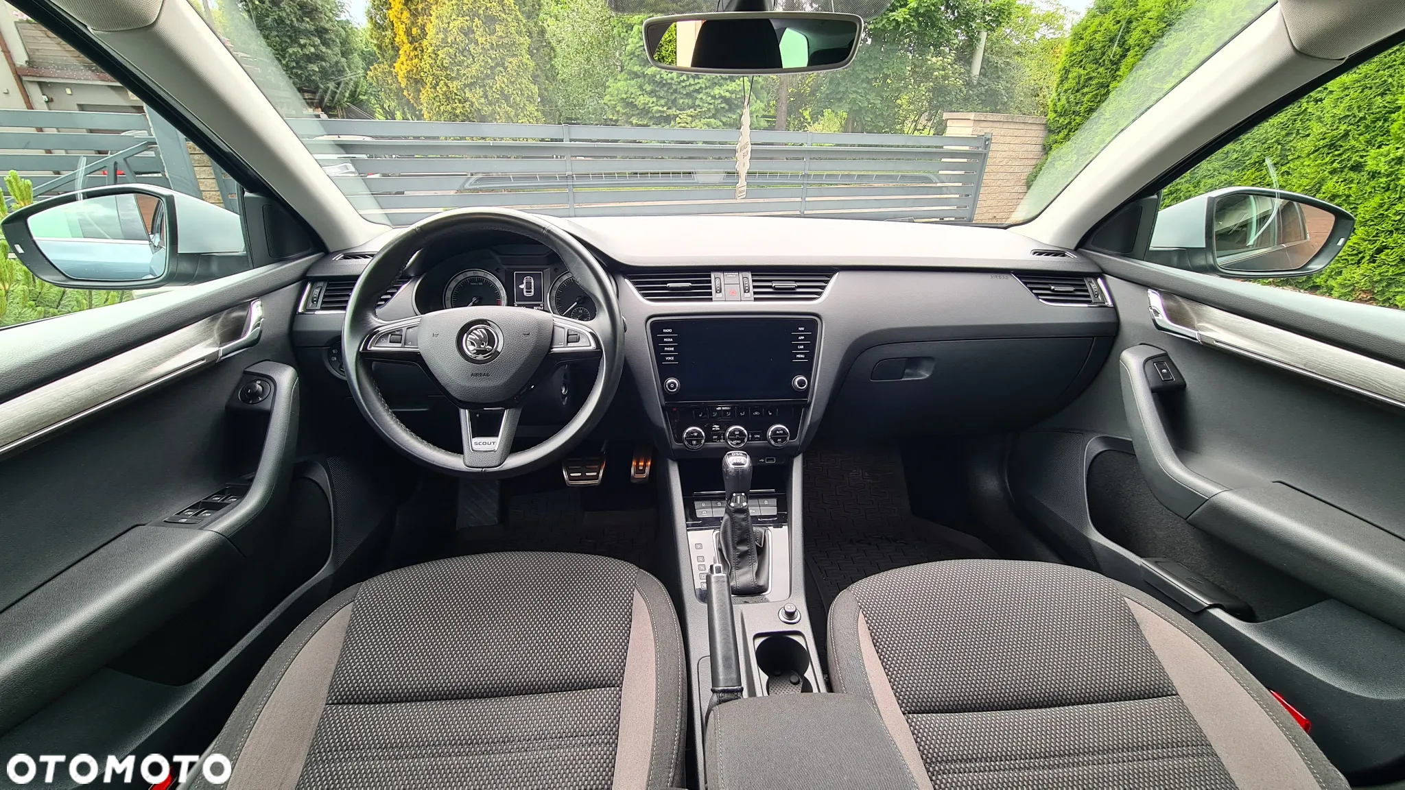 Skoda Octavia 2.0 TDI 4x4 Scout DSG - 7