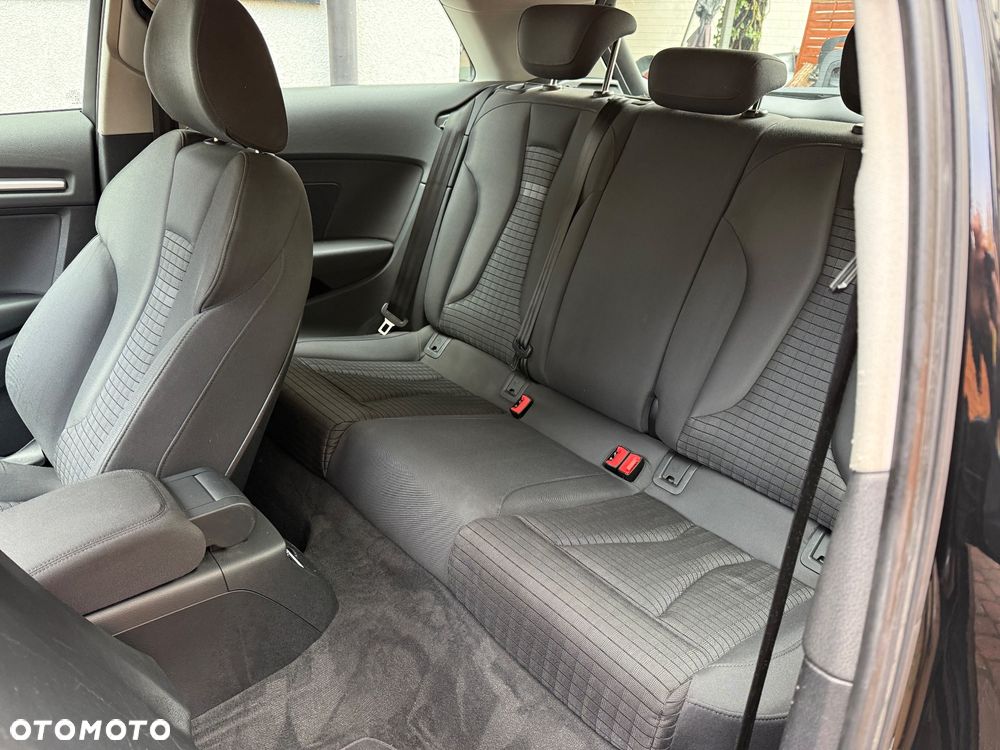 Audi A3 3-drzwiowe 1.6 TDI ultra Attraction - 14