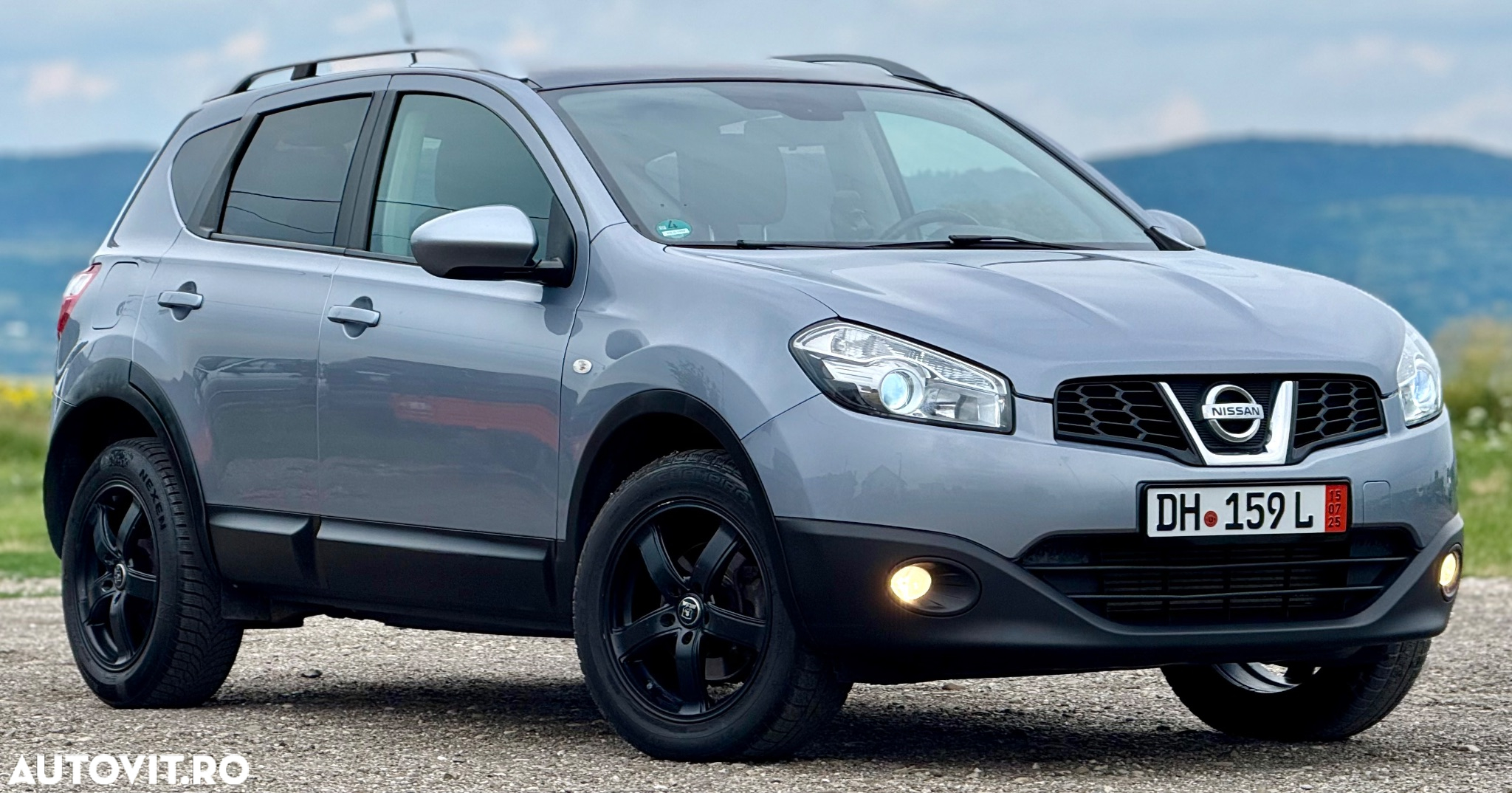Nissan Qashqai 2.0 dCi DPF 4x4 Aut tekna - 2