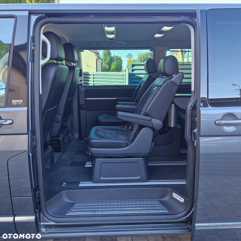 Volkswagen Multivan - 31