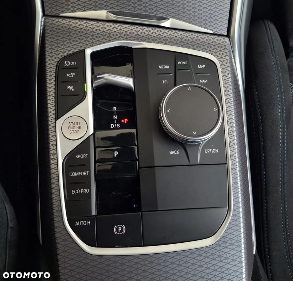 BMW Seria 3 330d xDrive mHEV M Sport sport - 13