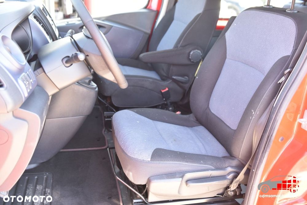 Opel Vivaro - 18