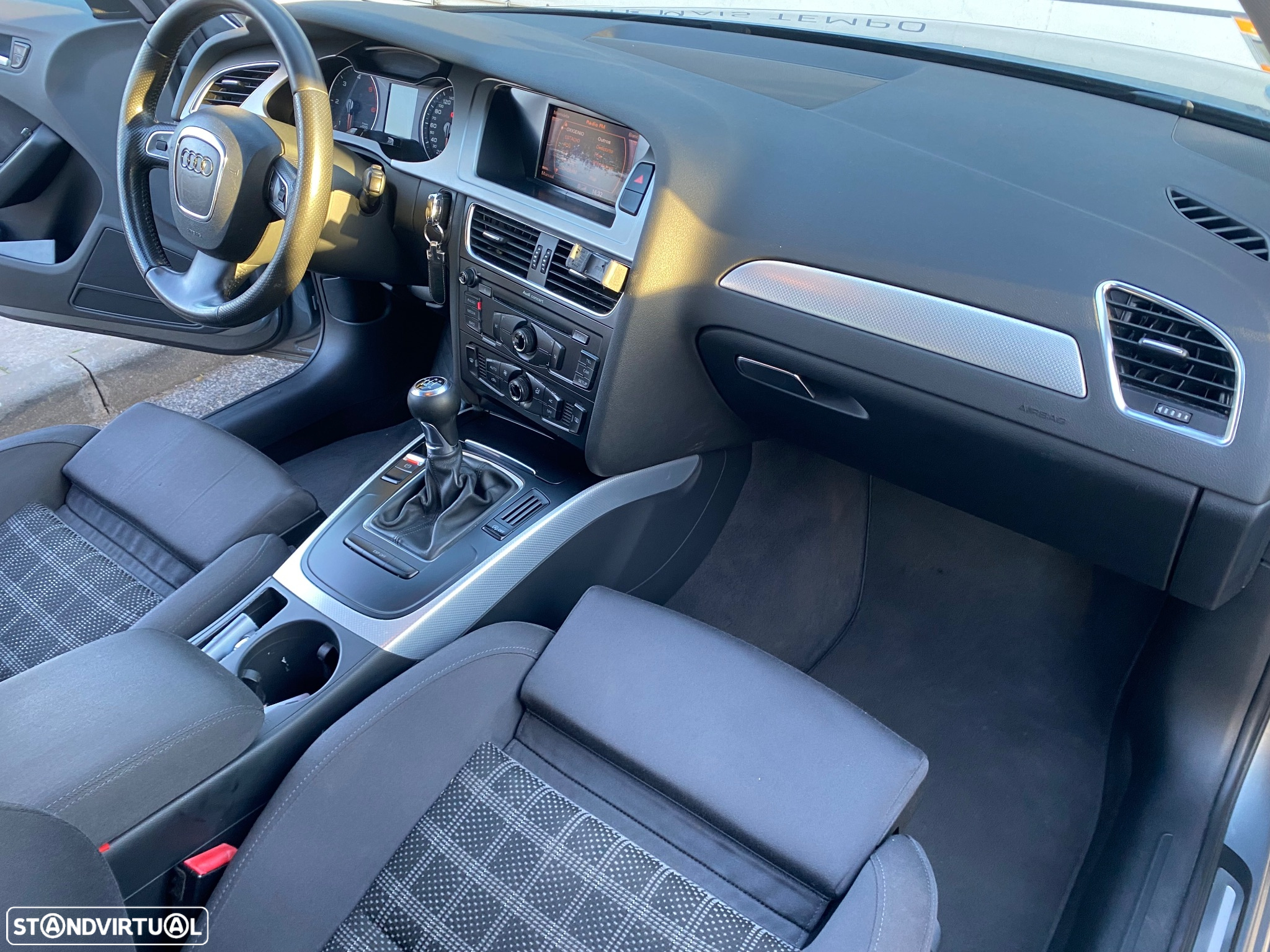 Audi A4 Avant 2.0 TDI Sport - 13