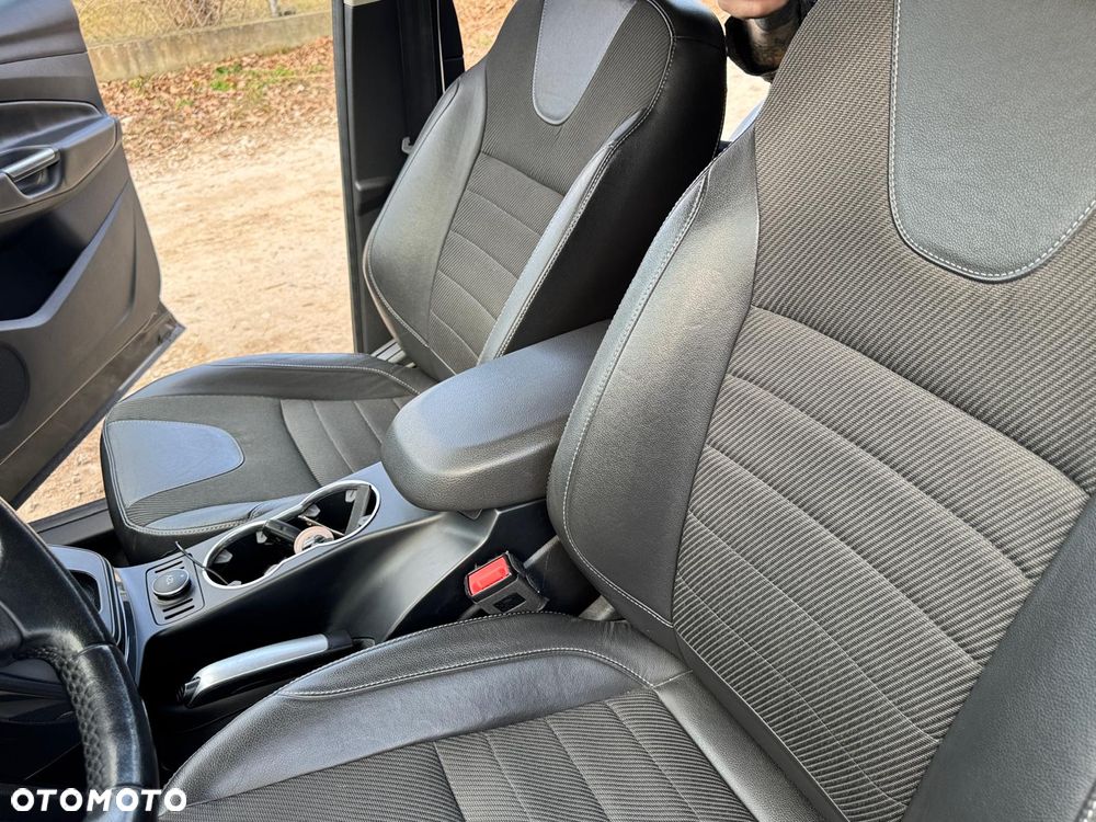 Ford Kuga 2.0 TDCi AWD Titanium - 10