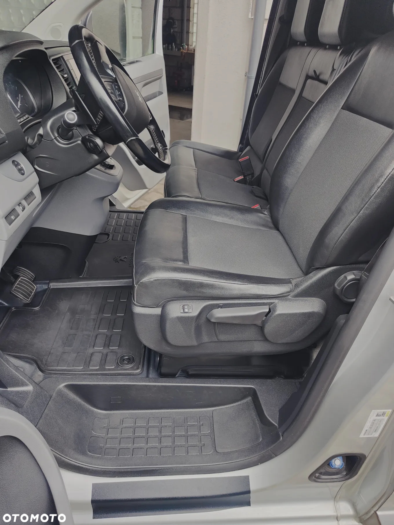 Peugeot Expert L1H1 180 kM, automat - 17
