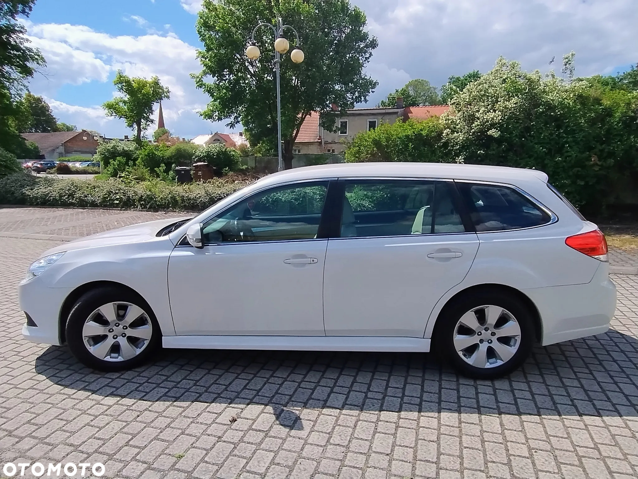 Subaru Legacy 2.5i Comfort Navi - 6