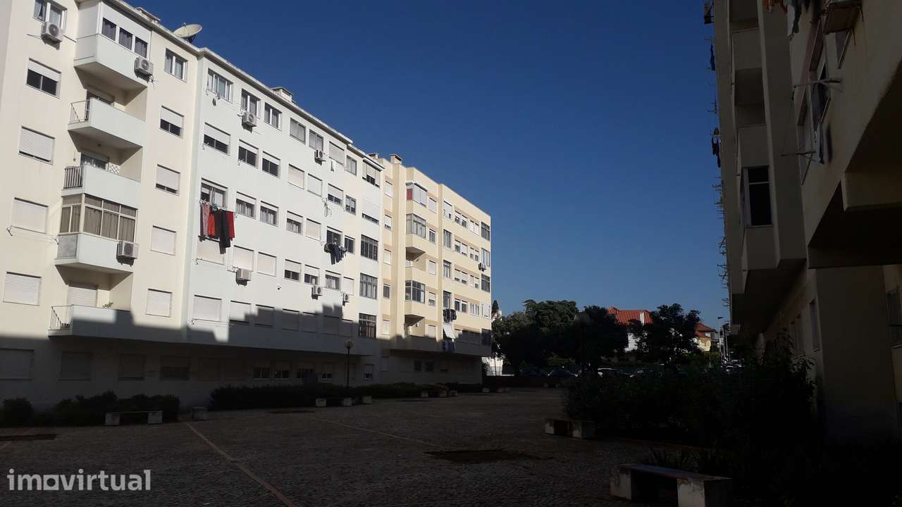 T3 em Linda a Velha - Grande imagem: 4/18