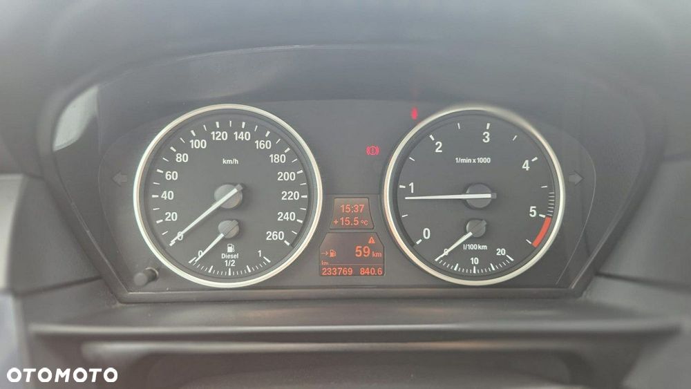 BMW Seria 5 - 11