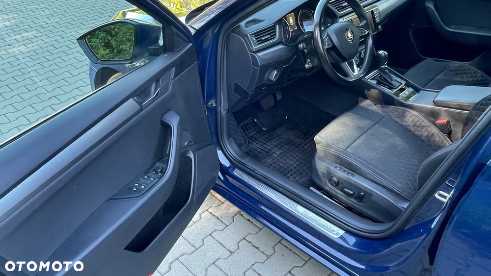 Skoda Superb 2.0 TDI 4x4 Style DSG - 18