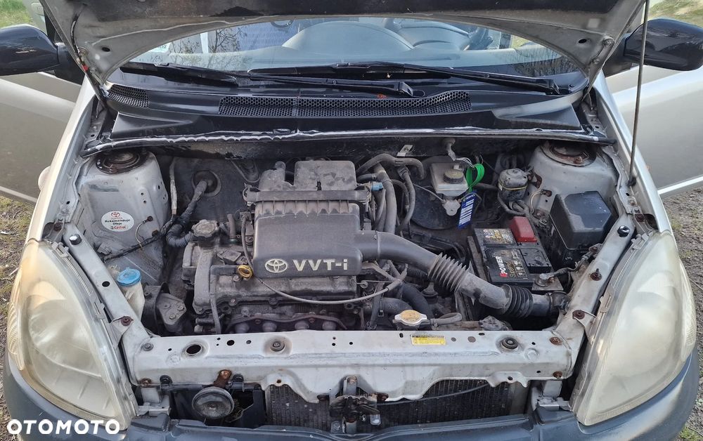 Toyota Yaris 1.0 Base - 10