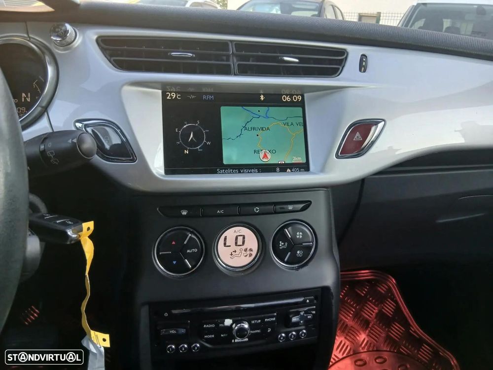 Citroën DS3 1.4 e-HDi Chic CMP - 17