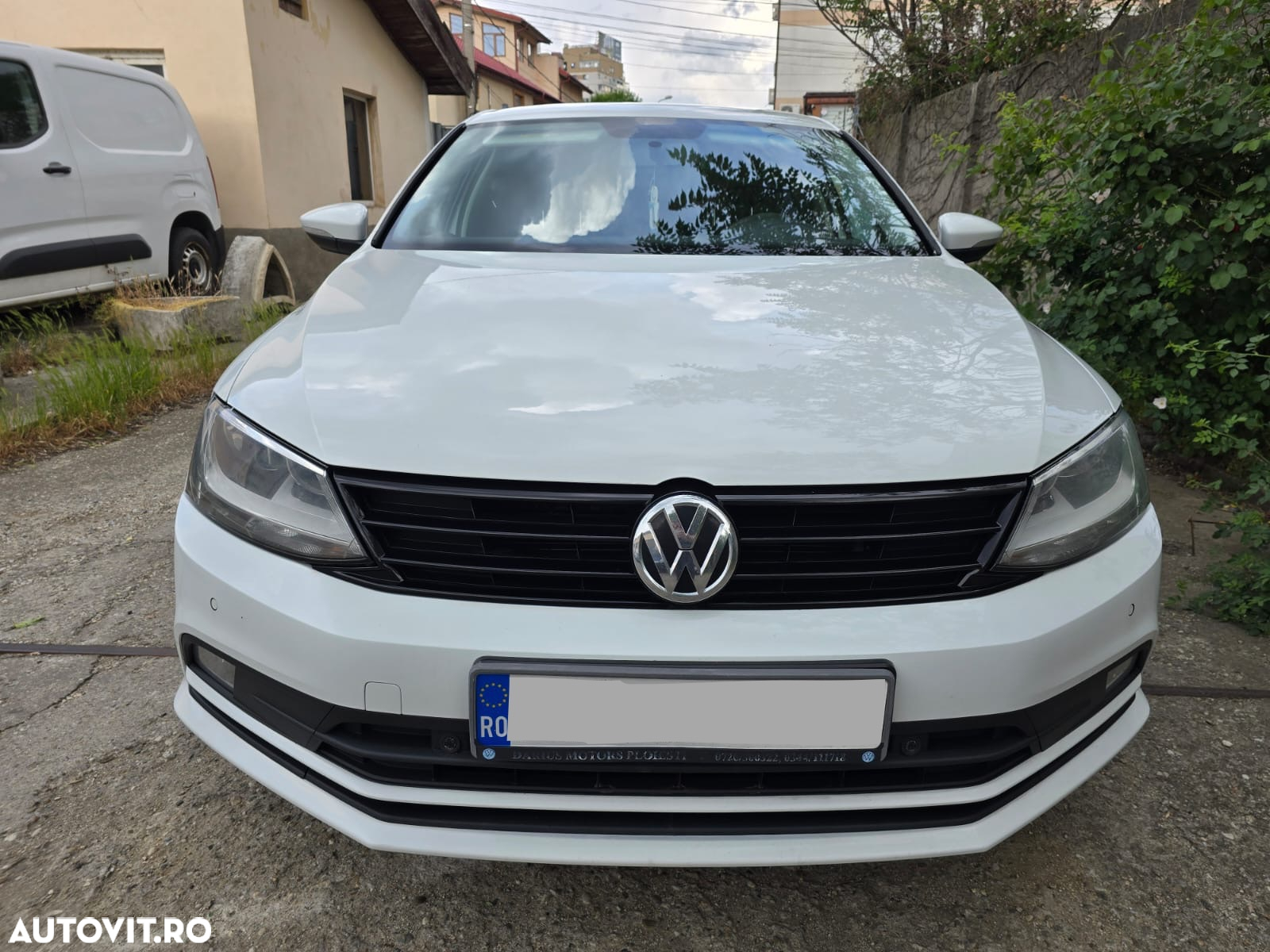 Volkswagen Jetta 2.0 TDI Comfortline - 12