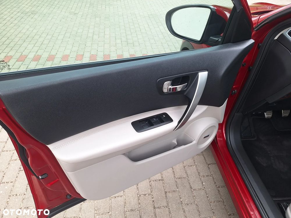 Nissan Qashqai 1.6 dCi DPF tekna - 20