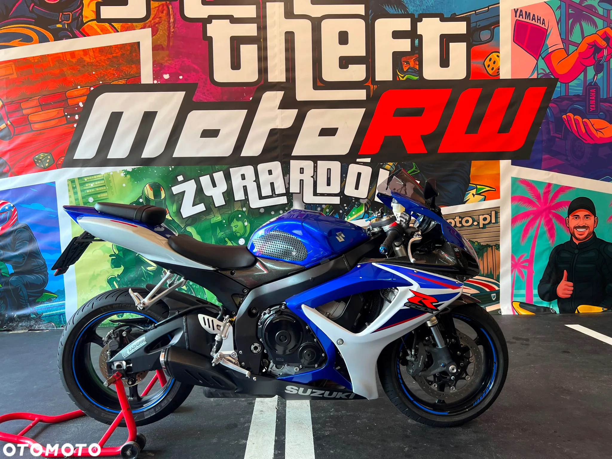 Suzuki GSX-R - 4
