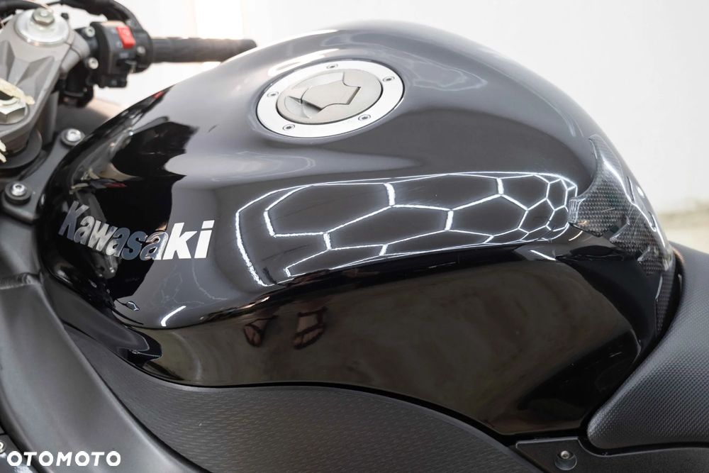 Kawasaki ZX - 22