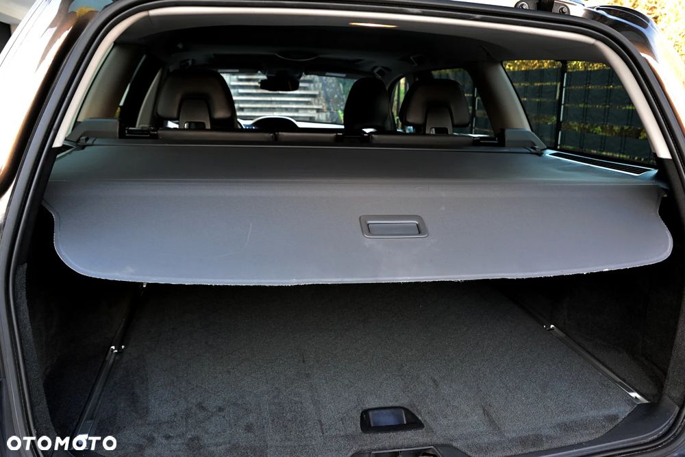 Volvo XC 70 T5 AWD Summum - 25