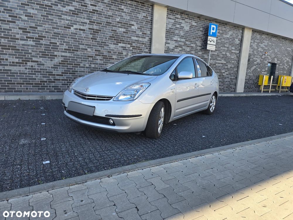 Toyota Prius 1.5 VVT-i Sol (nav) - 1