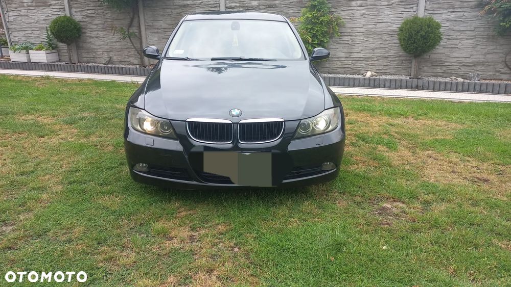BMW Seria 3 318d - 1