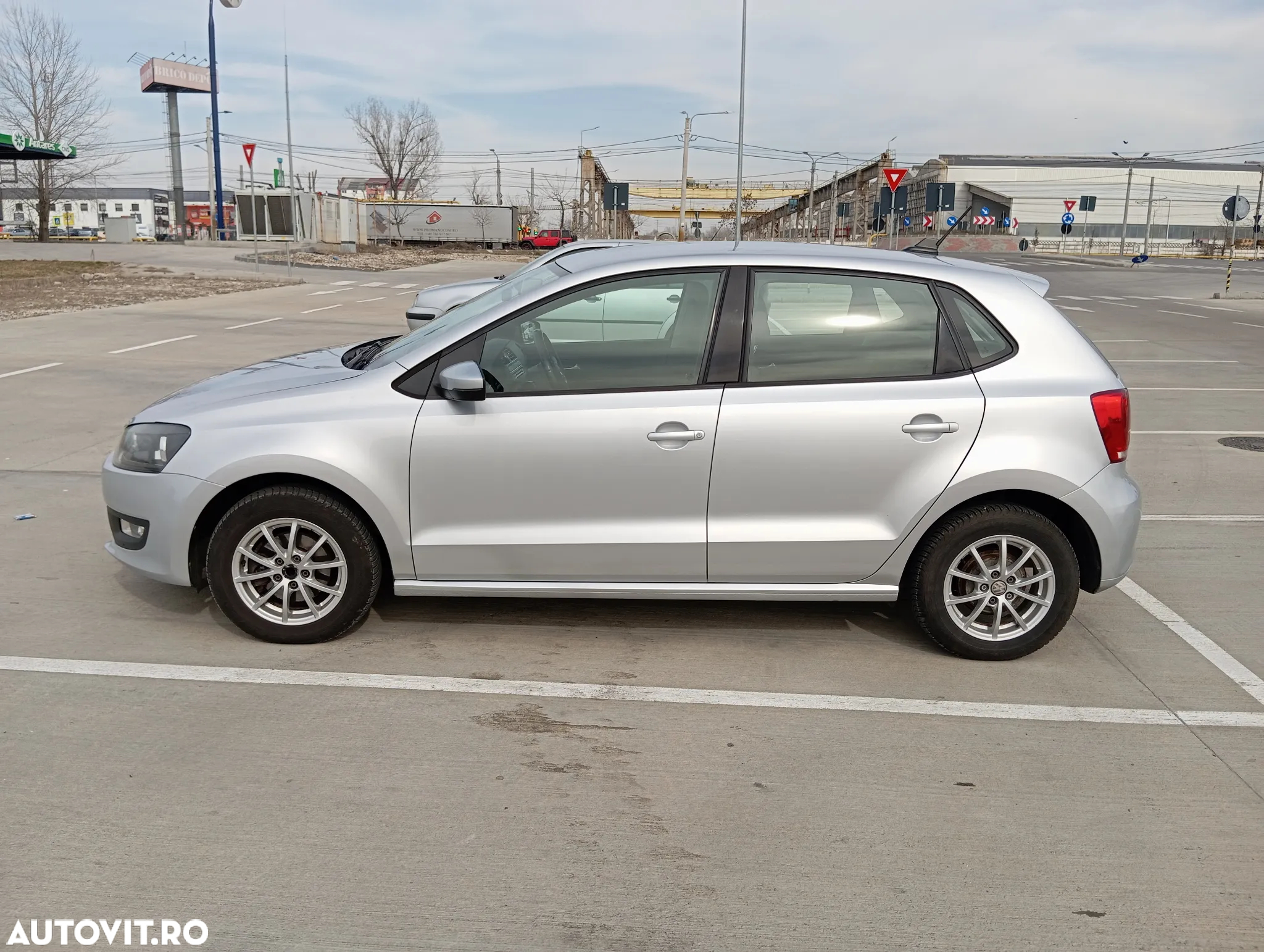 Volkswagen Polo - 8