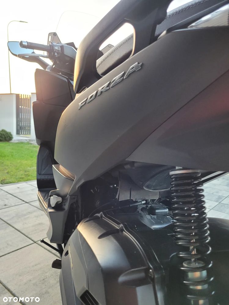 Honda NSS - 9