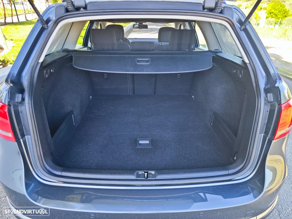 VW Passat Variant 1.6 TDI Confortline Navig - 7