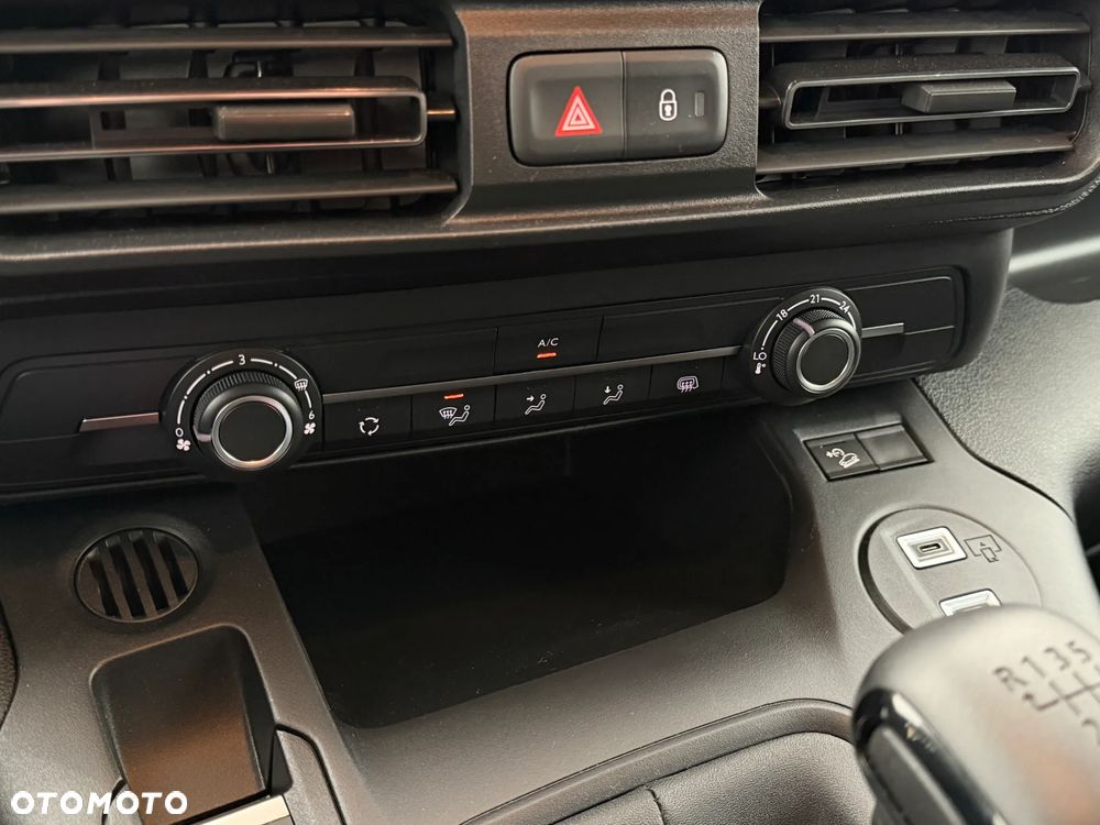 Citroën BERLINGO // CHŁODNIA // IZOTERMA // SALON PL // FABRYCZNA GWARANCJA // 1 WŁ // FV 23 % // - 30