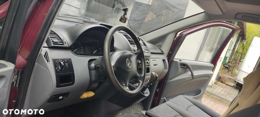Mercedes-Benz Vito Univan 639.601 - 13