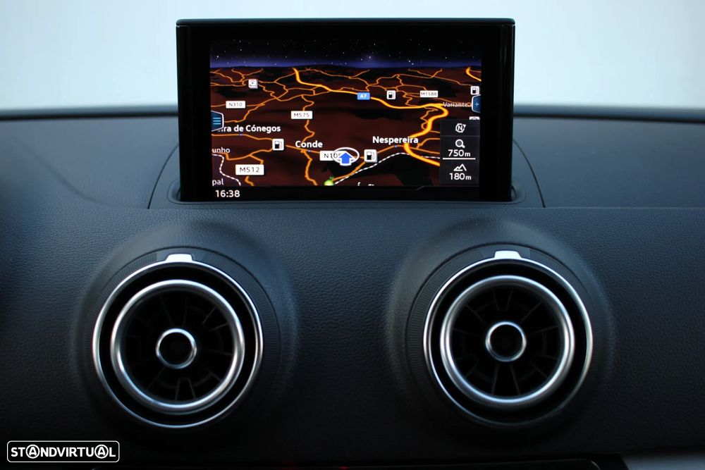 Audi A3 Sportback 1.6 TDI Design - 15